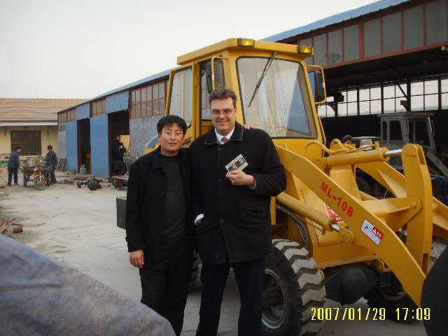 制造销售猛力牌小型铲车(猛力牌小型铲车、装载机)--青州市顺达机械猛力牌装载机